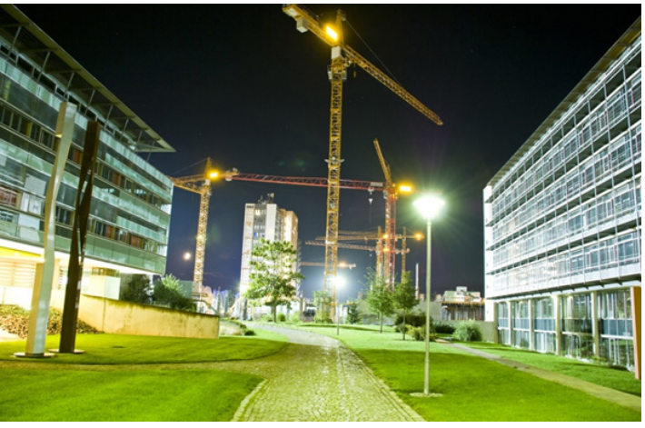 External works, Chiswick Park